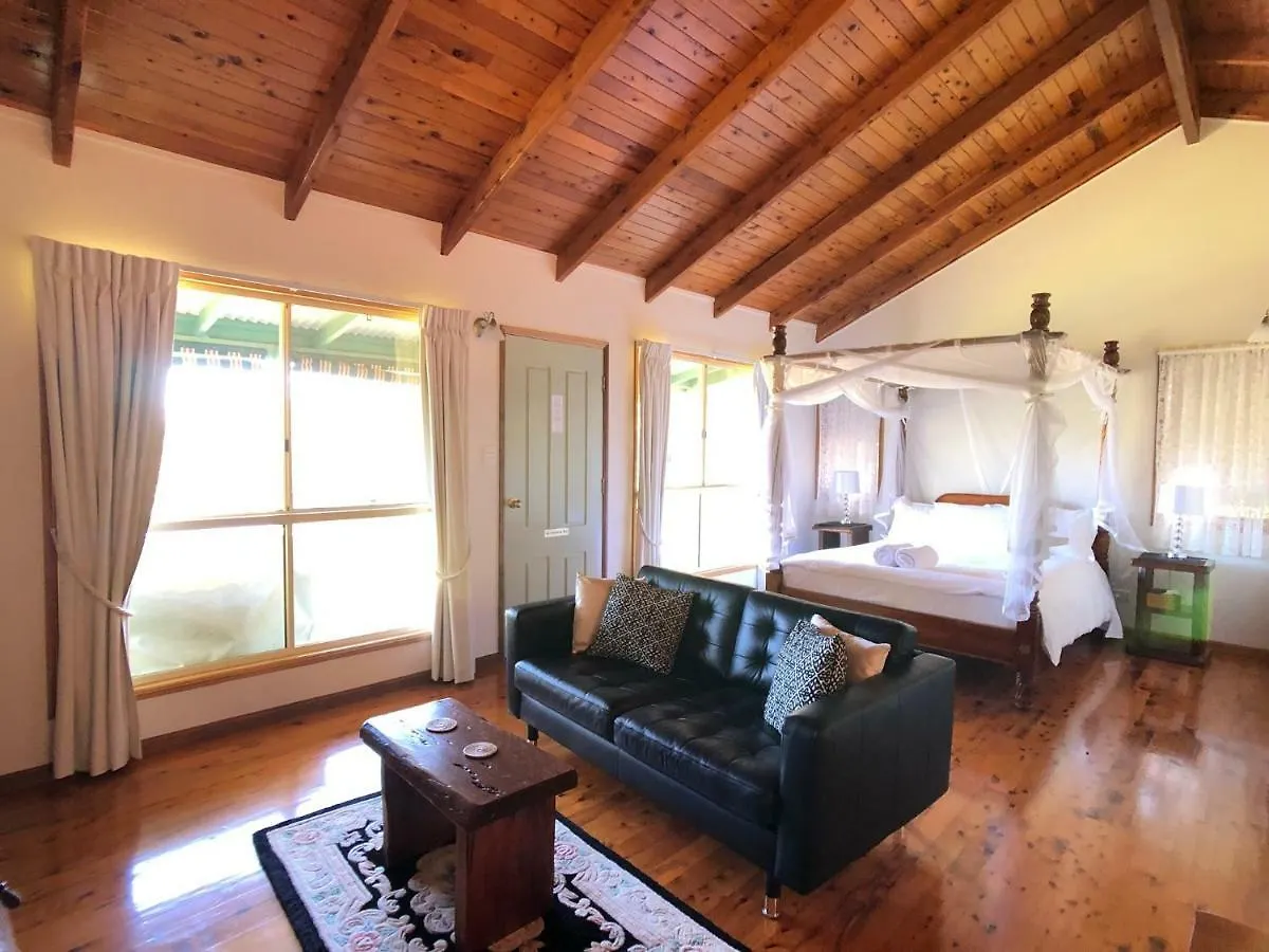 Chalet Pencil Creek Cottages Mapleton Australia